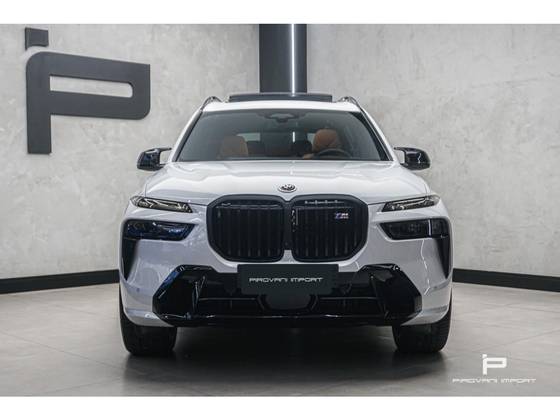BMW X7 4.4 V8 GASOLINA M60i STEPTRONIC BMW X7 4.4 V8 GASOLINA M60i STEPTRONIC